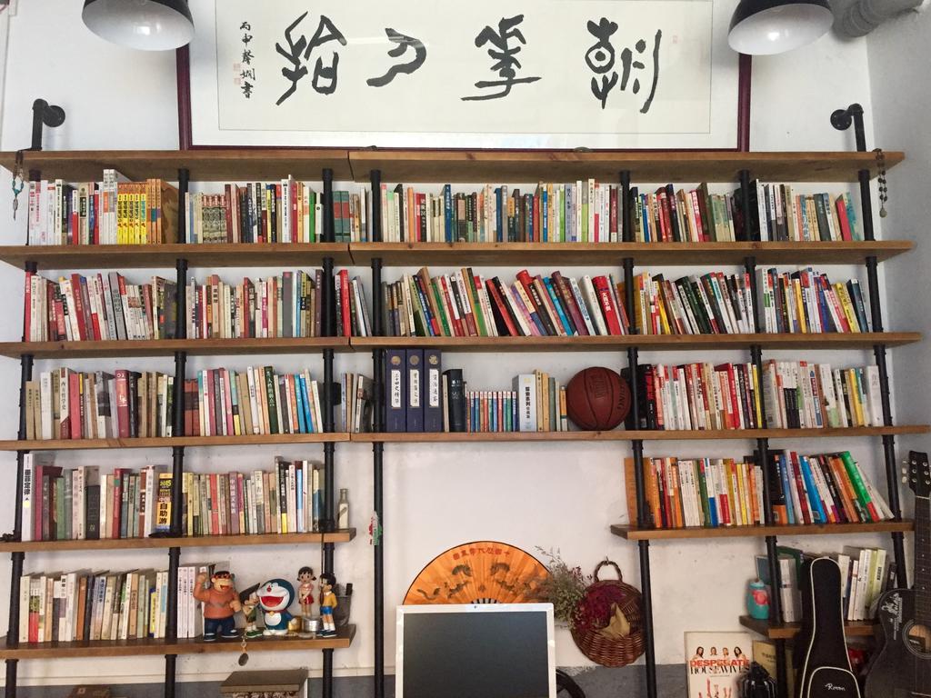 Zhaohuaxishi Youth Hostel Guangzhou Exterior foto